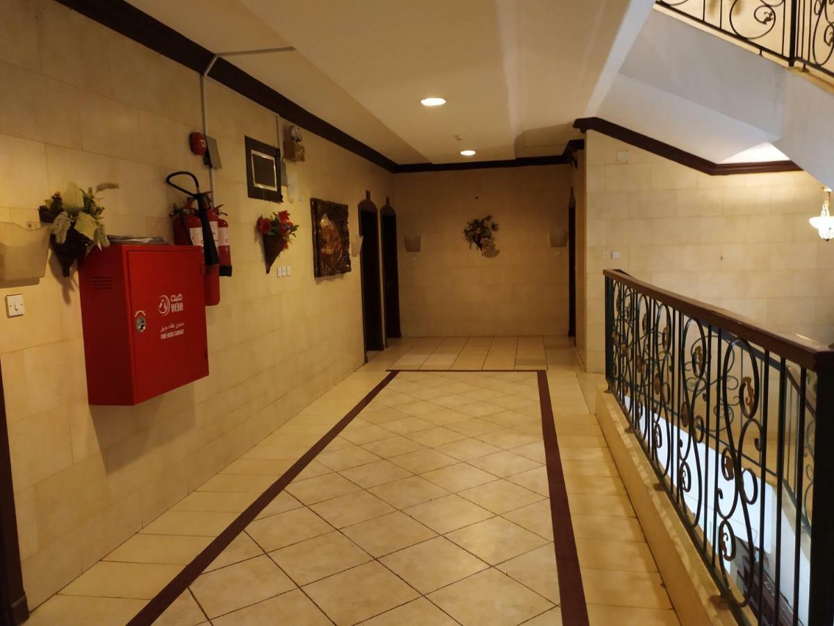 قصر اليمامة للاجنحة الفندقية-فرع حجاب Riad Exterior foto